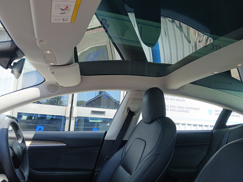Tesla Model 3 Rear Wheel Drive - U3701