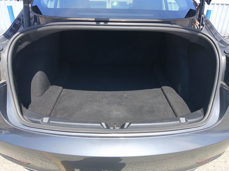 Tesla Model 3 Rear Wheel Drive - U3701