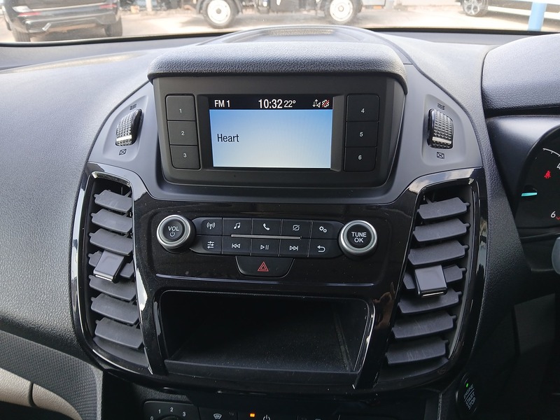 Ford Transit Connect 250 EcoBlue Limited - U3708