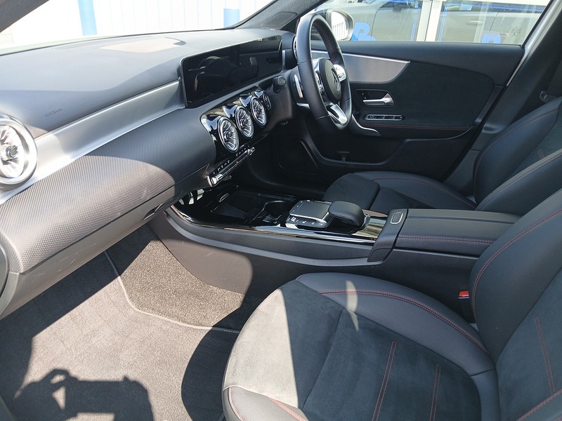 Mercedes-Benz A Class A180 AMG Line - U3712