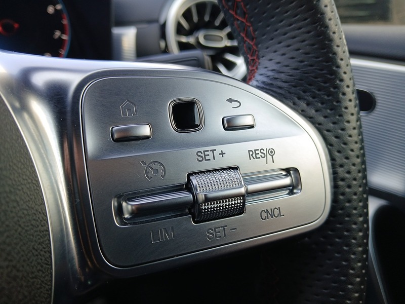 Mercedes-Benz A Class A180 AMG Line - U3712