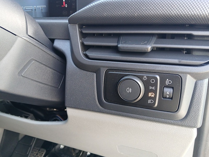 Ford Transit Custom 280 EcoBlue Leader - U3727