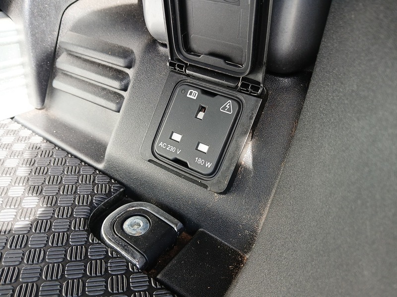 Land Rover Defender 90 P525 V8 Carpathian Edition - U3734