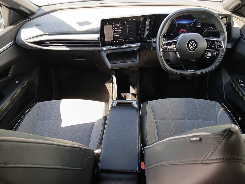 Renault Megane E-Tech techno+ - U3737