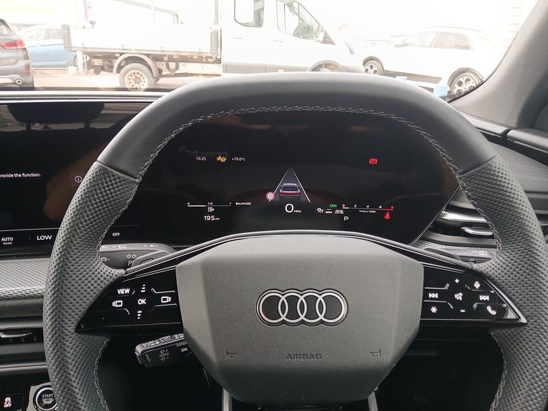 Audi Q5 TFSI Edition 1 - U3743