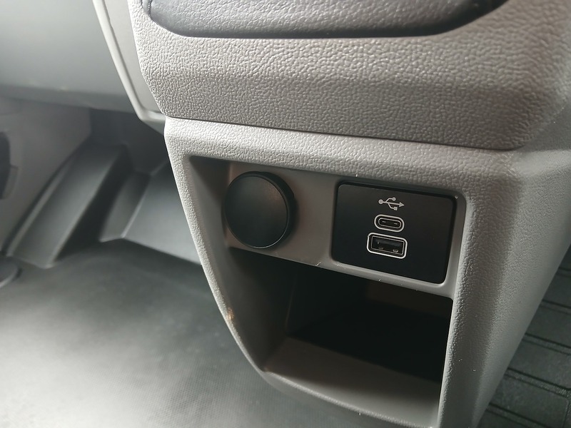 Ford Transit Custom 300 EcoBlue Limited - U3754