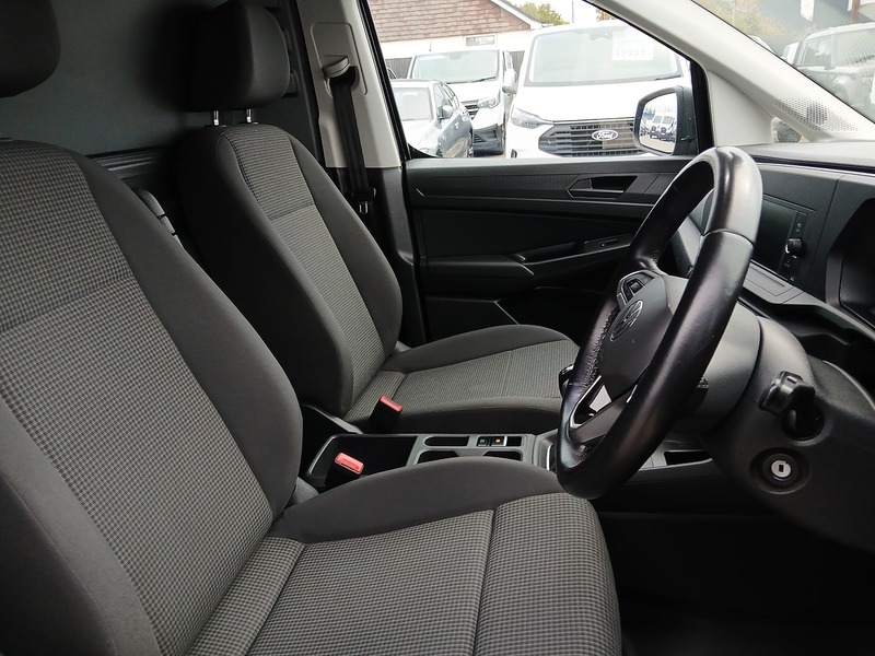 Volkswagen Caddy Maxi TDI C20 Commerce Plus - U3758