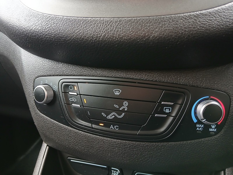 Ford Transit Courier EcoBoost Limited - U3774