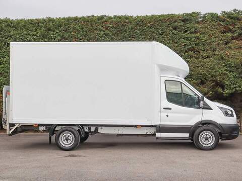 Ford Transit 350 Leader 2.0TDCi, 130ps, L4 Luton Van, Tail Lift, Roller Shutter, Bluetooth, DAB Radio, USB - U6707