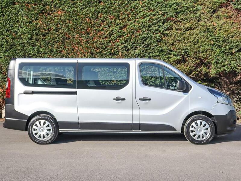 Renault Trafic Trafic LL29 BUSINESS  EU6 L2 LWB 9 SEAT MINIBUS, Bluetooth, Twin SLD, Rev Park, Service History - U6729