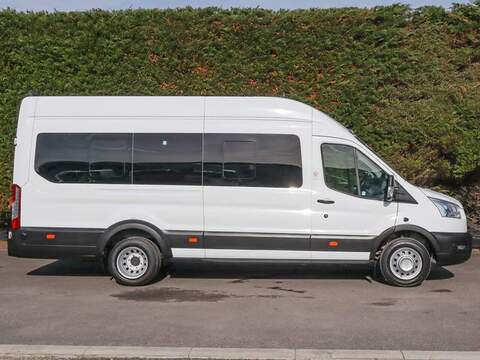 Ford Transit 460 DRW Trend 170ps, 2.0TDCi, L4H3, 17 Seat Minibus, Air Con, Cruise Control, Heated Screen, Sat Nav - U6742
