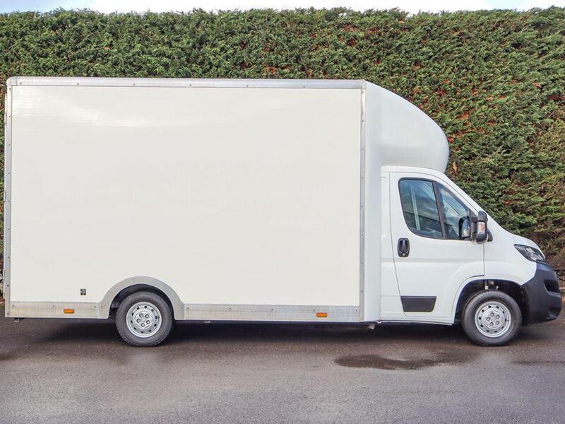 Peugeot Boxer 335 Plus 2.2HDI, 165bhp, 13'4" Low Loader Luton Van, Air Con, Reversing Camera, Barn Doors, Load - U6818