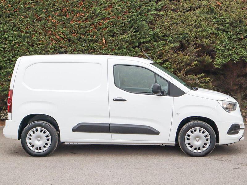 Vauxhall Combo 2300 Sportive, 1.5,100bhp, L1 SWB Van - U6819