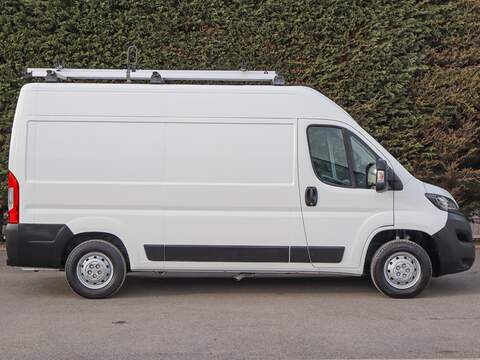 Peugeot Boxer 335 BLUE PROFESSIONAL 130BHP L2 H2 MWB VAN, Air Con, Tool Racking, Dead Locks, S.History - U6900