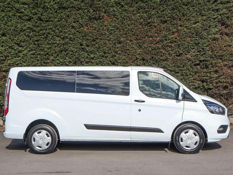 Ford Transit Custom 320 Trend 2.0TDC, 130ps, L2 LWB 9 Seat Minibus, Heated Screen, Air Con, Cruise Control, Privacy - U6904
