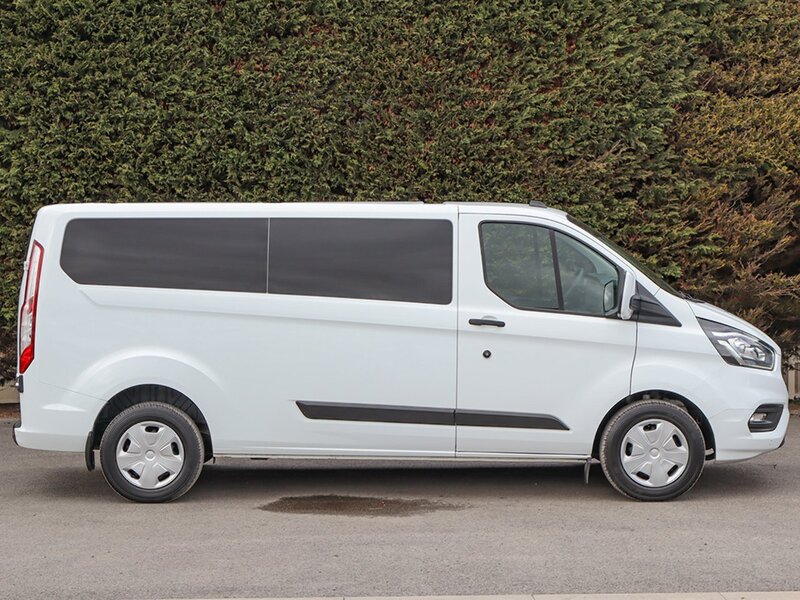 Ford Transit Custom 320 Trend 2.0tdci, 130ps, L2 LWB 9 Seat Minibus, Air Con, Cruise Control, Heated Screen, Privacy - U6905