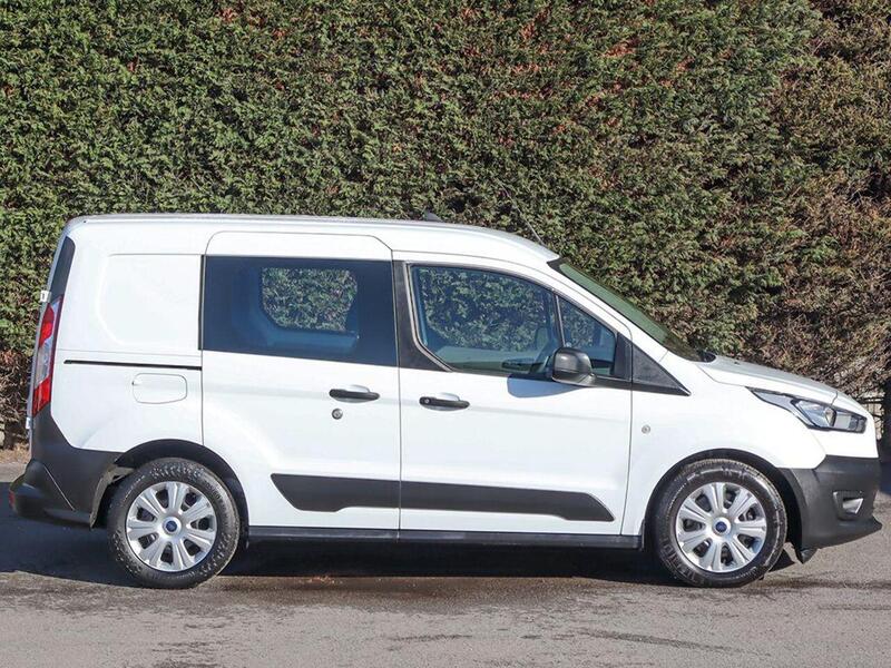 Ford Transit Connect 220 1.5tdci, 100ps, L1 SWB 5 Seat Crew Van, Isofix, 6 Speed, Main Dealer Service History - U6918
