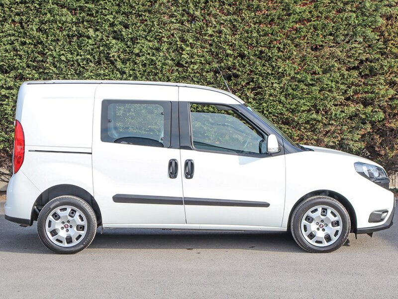 Fiat Doblo 16V TECNICO 105BHP 6 SPD L1 SWB 5 SEAT CREW VAN / COMBI, B.Tooth, Air Con, Cruise, S.History - U6944