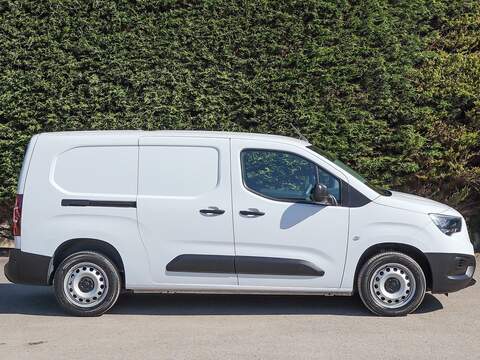 Vauxhall Combo 2300 PRIME 1.5 Turbo D 100BHP 6 SPEED L2 LONG 5 SEAT CREW VAN, Air Con, Cruise, Twin SLD - U6978