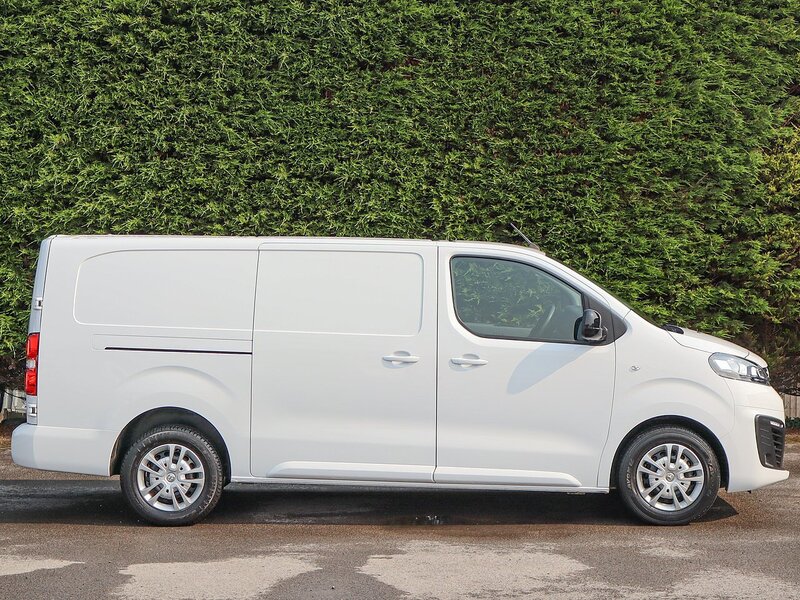 Vauxhall Vivaro 2900 Sportive 1.5 TURBO D 100BHP  L2 LONG PANEL VAN, AIR CON, CRUISE, TWIN SLD, REV PARK - U6990