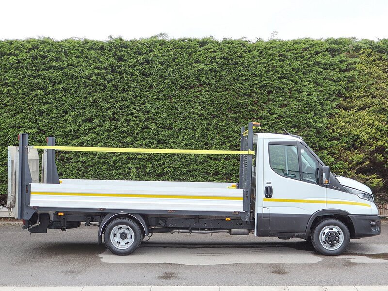Iveco Daily IVECO DAILY 35C14 DRW BUSINESS 13'10" / 4.2M XLWB DROPSIDE PICK UP, DEL 500KGS ALLOY/MESH  TAIL LIFT - U6992