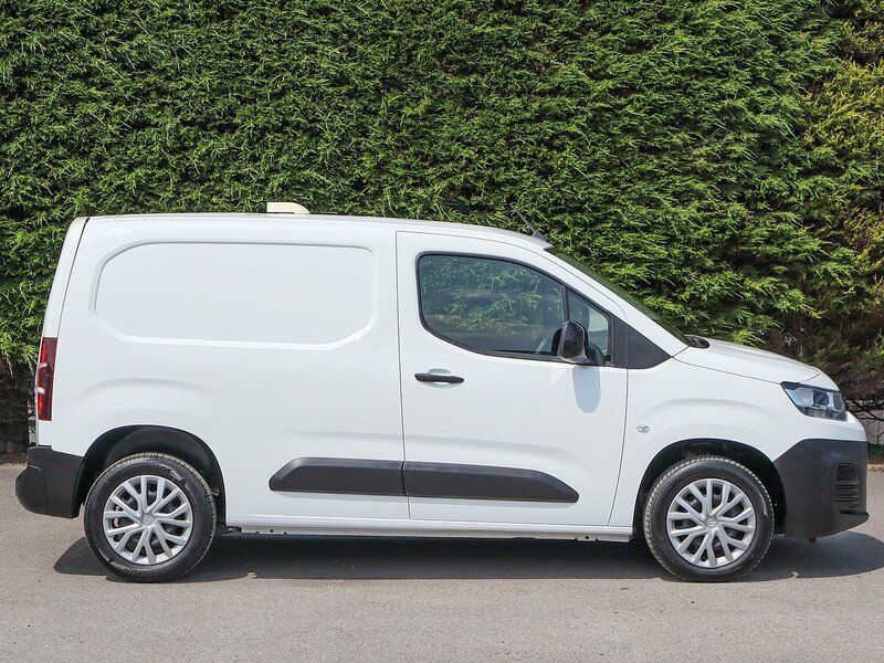 Citroen Berlingo 1000 Enterprise Pro 100BHP 6 SPD M L1 SWB VAN, Air Con, Cruise, 3 Seats, Service History - U7008