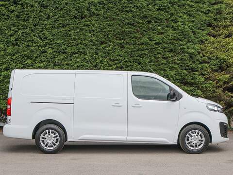 Vauxhall Vivaro 2900 Sportive 1.5 TURBO D 100BHP L2 LONG PANEL VAN, AIR CON, CRUISE, TWIN SLD, REV PARK - U7009