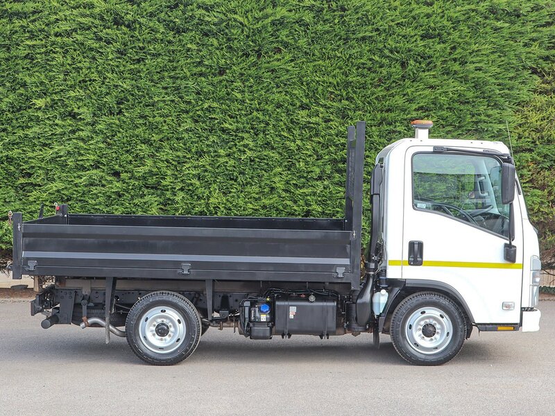 Isuzu Grafter N35 125S RWD 10'6"/3.2M HEAVY DUTY STEEL BODY TIPPER, 3500KGS GVW, 7000KGS GTW - U7013