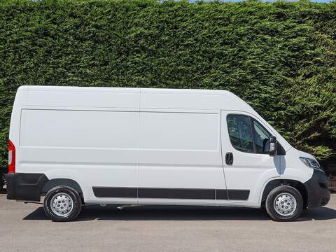 Citroen Relay 35 Enterprise 2.2HDi, 140BHP (EU 6) L3H2 LWB Van, Bluetooth, Sat Nav, Air Con, Cruise, rev Park
 - U7027