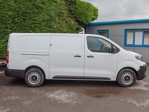 Vauxhall Vivaro 3100 Prime 2.0 Turbo D 145BHP XL L2 LWB PANEL VAN, Bluetooth, Air Con, Cruise, Rev Park - U7045
