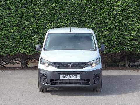 Peugeot Partner 1000 Professional Premium + 100BHP L1 SWB STD VAN 3 Seats, B.Tooth, Air Con, Cruise, Rev Park - U7048