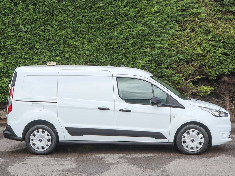 Ford Transit Connect 230 TREND 1.5TDCI, 120PS, L2 LWB 5 SEAT CREW VAN, B.Tooth, H.Screen, Air Con, Twin SLD
 - U7067