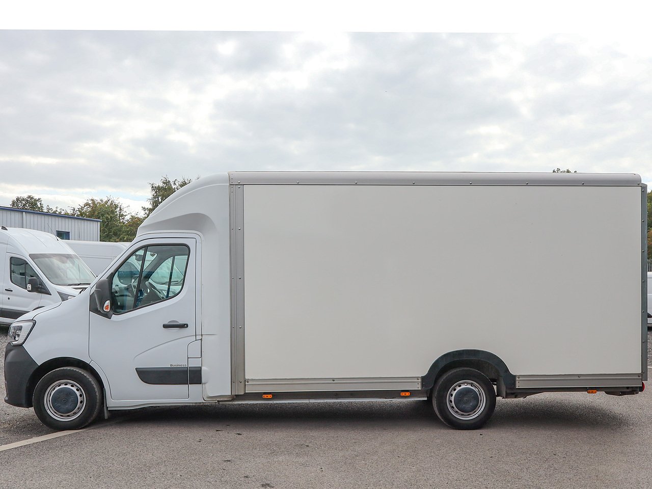 Vehicle Renault Master Luton Van For Sale Renault Master Luton Low