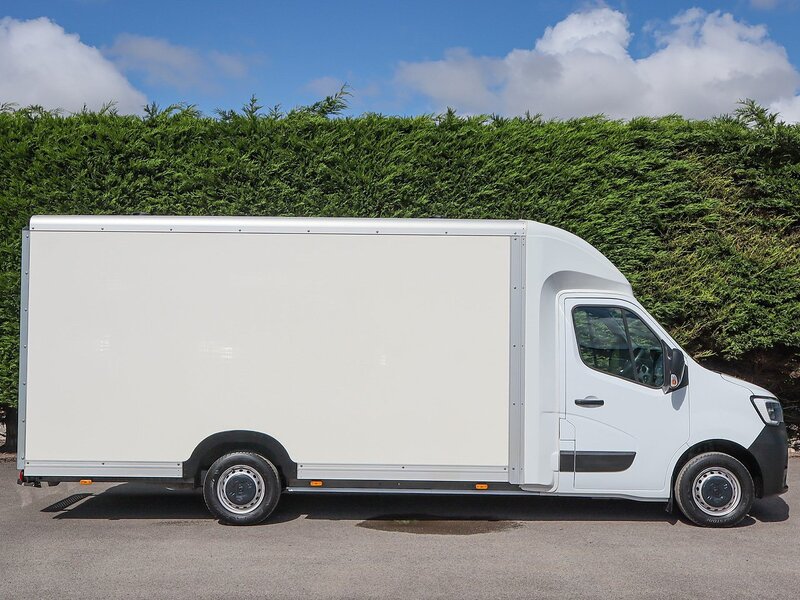 Renault Master Master LL35 BUSINESS 15'9" 4.8M XLWB LO LOADER LUTON Box Van, Rev Cam, Air Con, Cruise. - U7069