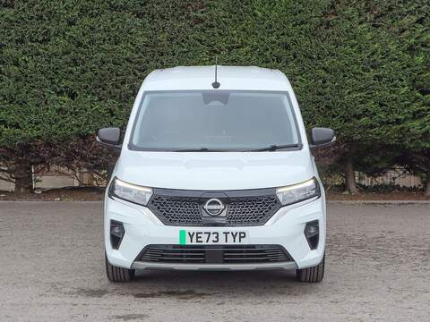 Nissan Townstar Tekna 45Kwh 122Bhp Electric Auto L1 Van, Air Con, Cruise, Twin SLD, Waranty Till 30/09/2028 - U7100