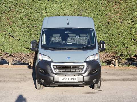 Peugeot Boxer 335 Prof 2.2HDI 140BHP L2 H2 MWB 5 SEAT WHEELCHAIR ACCESSIBLE WAV MINIBUS, 3 Chair Cap, 350KGS Lift. - U7132