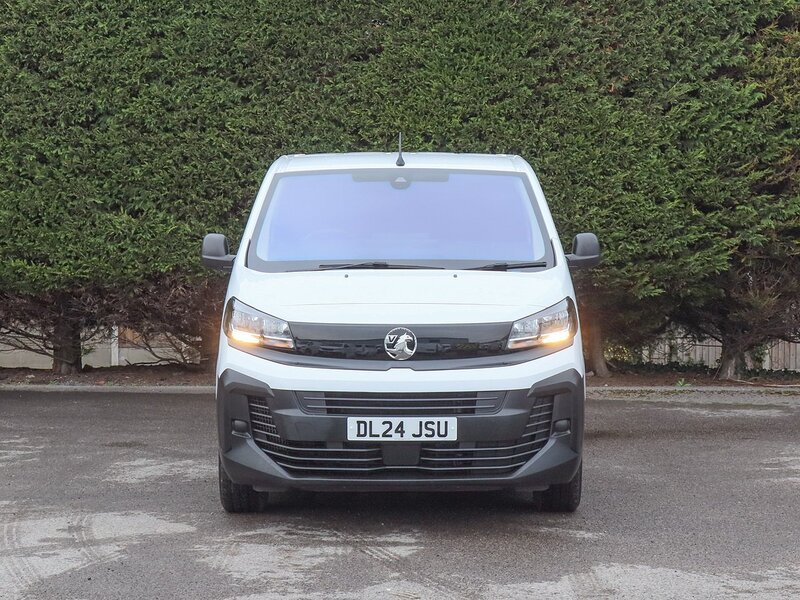 Vauxhall Vivaro 3100 PRIME XL 2.0TURBO D 145BHP L2 LONG PANEL VAN, Air Con, Cruise, Twin SLD, Rev Park Sensors. - U7147