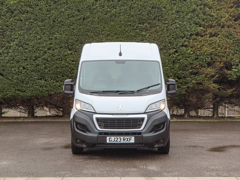 Peugeot Boxer 335 Professional Premium + 2.2HDI, 140BHP, L3 H2 LWB PANEL VAN, SAT NAV, AIR CON, CRUISE, REV PARK - U7167