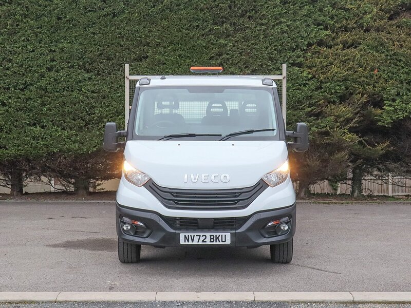 Iveco Daily 35S14 2.3HPI 136BHP BUSINESS 14'1"/4.3M XLWB DROPSIDE PICK UP, Rev Cam, Air Con, 500KGS Tail Lift. - U7168