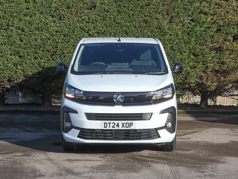 Vauxhall Vivaro 3100 Pro XL 2.0 TURBO D 145BHP L2 LONG PANEL VAN, SAT NAV, REV CAM, AIR CON, CRUISE, PARK SENSORS - U7169