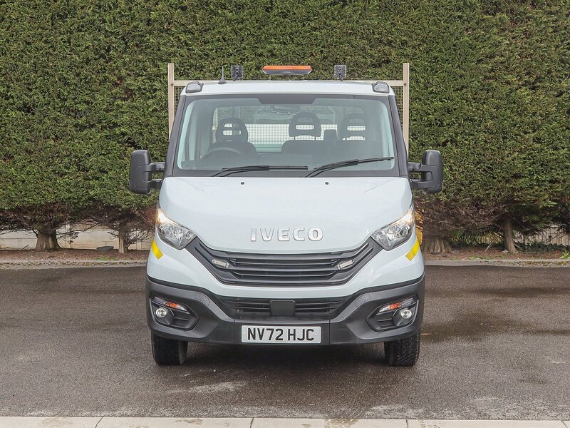 Iveco Daily 35S14 2.3HPI 136BHP BUSINESS 14'1"/4.3M XLWB DROPSIDE PICK UP, Rev Cam, Air Con, 500KGS Tail Lift. - U7191