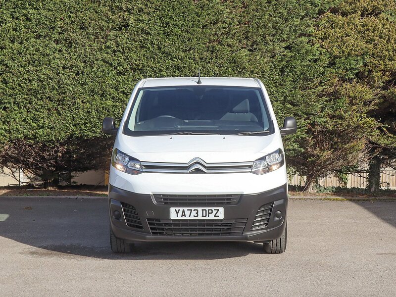 Citroen Dispatch 1000 Enterprise 100BHP M MWB PANEL VAN, B.Tooth, Air Con, Cruise Cont, Twin SLD, Rev Park Sensors. - U7193