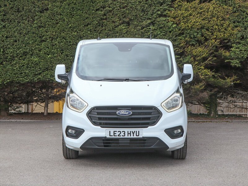 Ford Transit Custom 300 EcoBlue Trend 2.0TDCI, 130PS, L1 SWB PANEL VAN, H.Screen, Air Con, Cruise, F + R Park Sensors - U7200