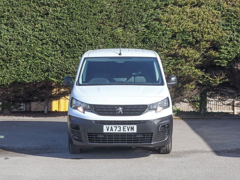 Peugeot Partner 1000 Professional Prem+ 100BHP STD L1 SWB VAN, 3 SEATS, AIR CON, CRUISE, REV PARK - U7202