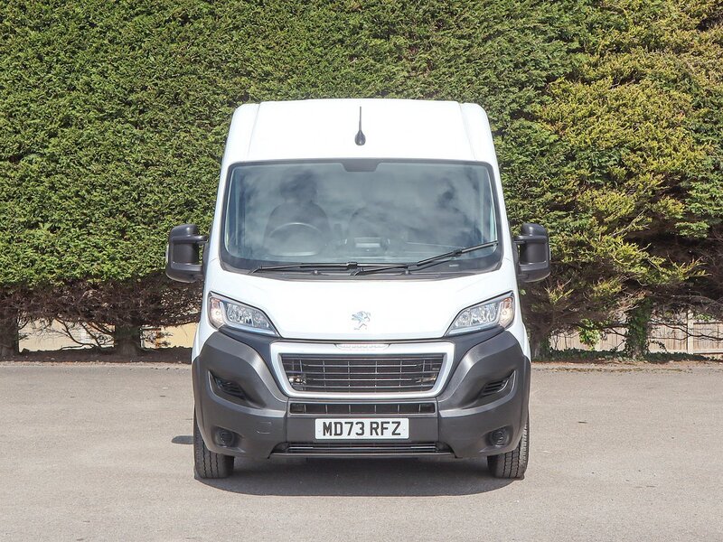 Peugeot Boxer 335 Professional Premium + 2.2HDI, 140BHP, L3 H2 LWB PANEL VAN, SAT NAV, AIR CON, CRUISE, REV PARK - U7208