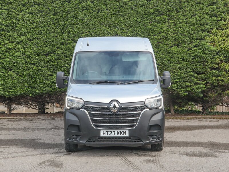 Renault Master 35 Business+ 2.3DCI, 135BHP, L3 H2 LWB MED ROOF PANEL VAN, Bluetooth, Air Con, Rev Park Sensors. - U7225
