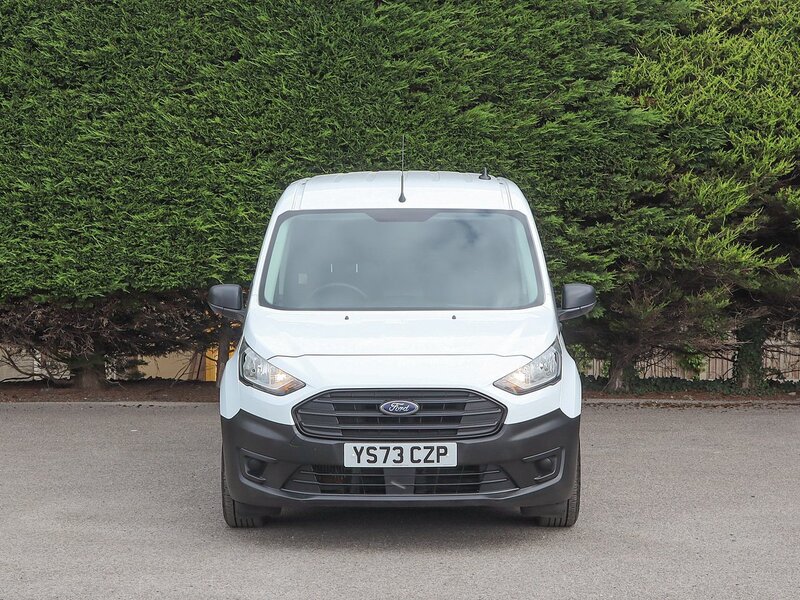 Ford Transit Connect 220 EcoBlue 1.5TDCI, 100PS, 6 Speed, L1 SWB Van, Bluetooth, Air Con, Towbar, Service History. - U7244