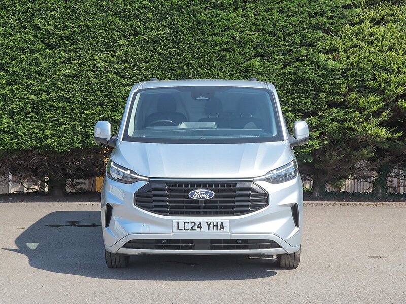 Ford Transit Custom 280 EcoBlue Limited L1 SWB PANEL VAN, Air Con, Cruise, Rev Cam, H.Seats, Alloys, Met Silver. - U7257
