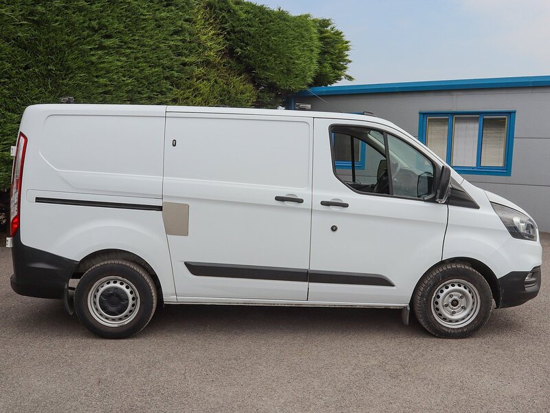 Ford Transit Custom 320 EcoBlue Leader 2.0TDCI, 105PS, L1 H1 SWB VAN , Single Pass Seat, AIR CON, Rev Cam, TWIN SLD - U7259