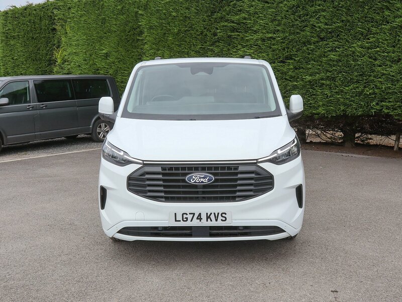 Ford Transit Custom 300 EcoBlue Limited L2 LWB PANEL VAN, Air Con, Cruise, Rev Cam, H.Seats, Alloys. - U7268